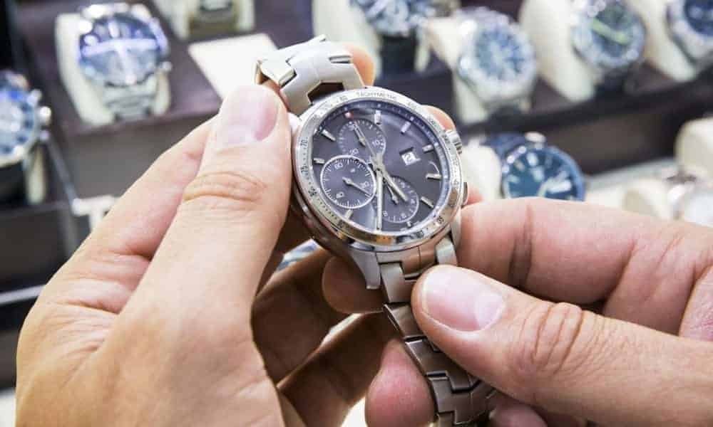 Buying Luxury Watch